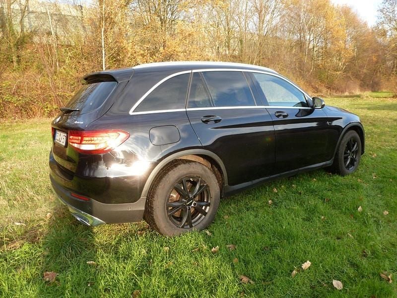 Gebraucht Mercedes GLC220 170 PS (125 kW) 2017 Schwarz SUV