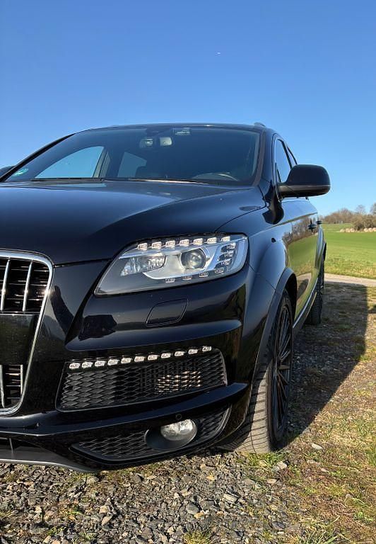 Gebraucht Audi Q7 Ambiente 245 PS (180 kW) 2014 Schwarz SUV