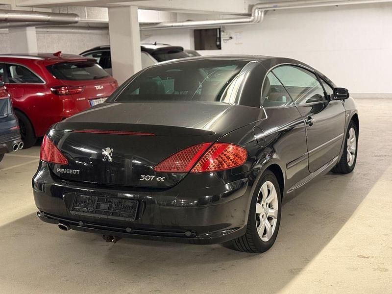 Gebraucht Peugeot 307 CC Tendance 109 PS (80 kW) 2007 Schwarz Cabrio