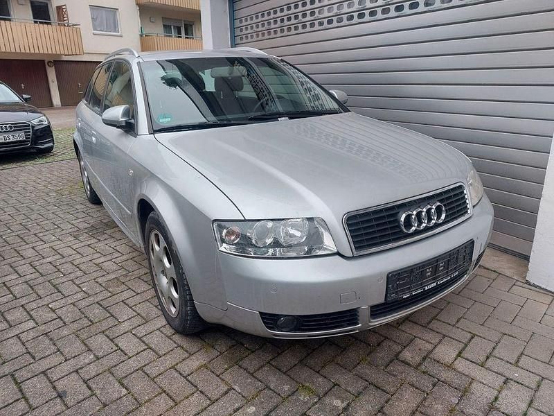 Blau Gebraucht 2003 Audi A4 Kombi | 1.999 € (Fairer Preis) - Bild 1/4