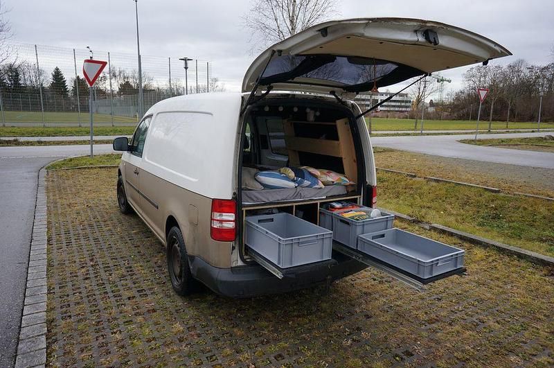 Gebraucht VW Caddy Maxi 102 PS (75 kW) 2011 Weiß Van / Kleinbus