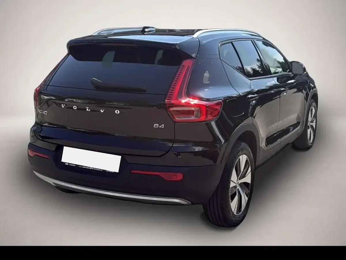Gebraucht Volvo XC40 Core 197 PS (144 kW) 2022 Schwarz SUV