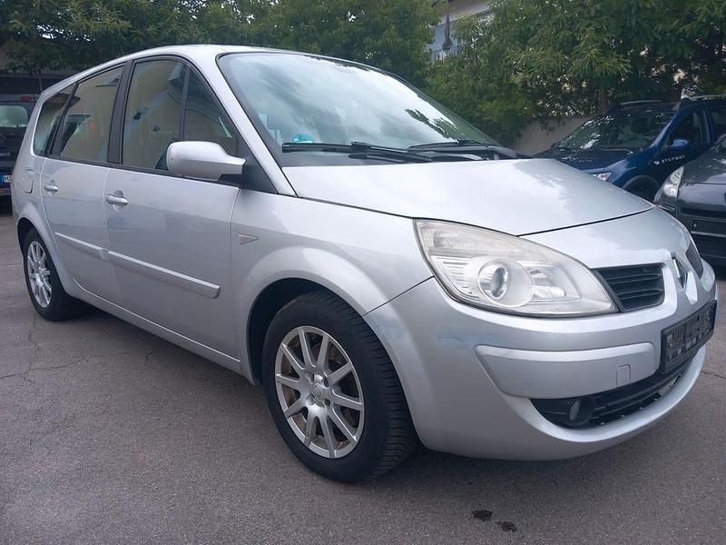 Silber Gebraucht 2007 Renault Scénic II Avantage Van / Kleinbus | 590 € (Superpreis) - Bild 1/4