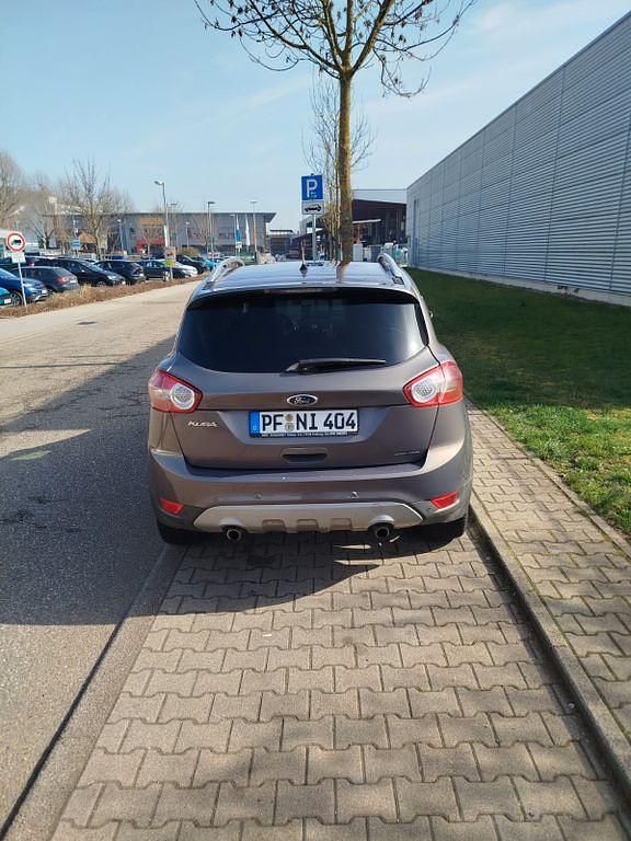 Gebraucht Ford Kuga Titanium 140 PS (102 kW) 2012 Braun SUV