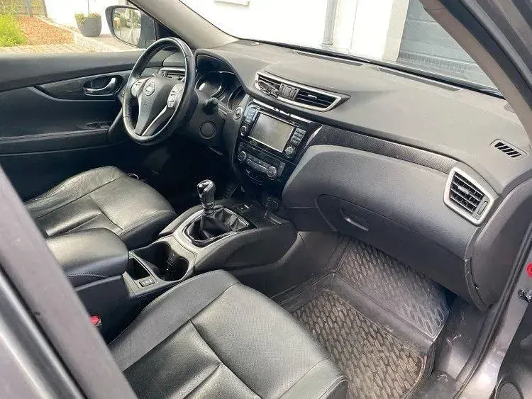 Gebraucht Nissan X-Trail Tekna 131 PS (96 kW) 2017 Grau SUV