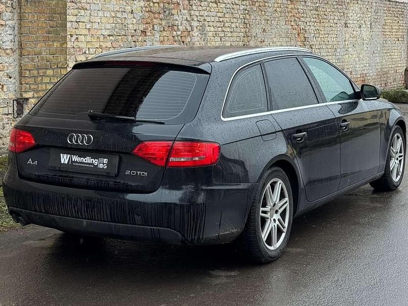 Gebraucht Audi A4 Attraction 136 PS (100 kW) 2010 Schwarz Kombi
