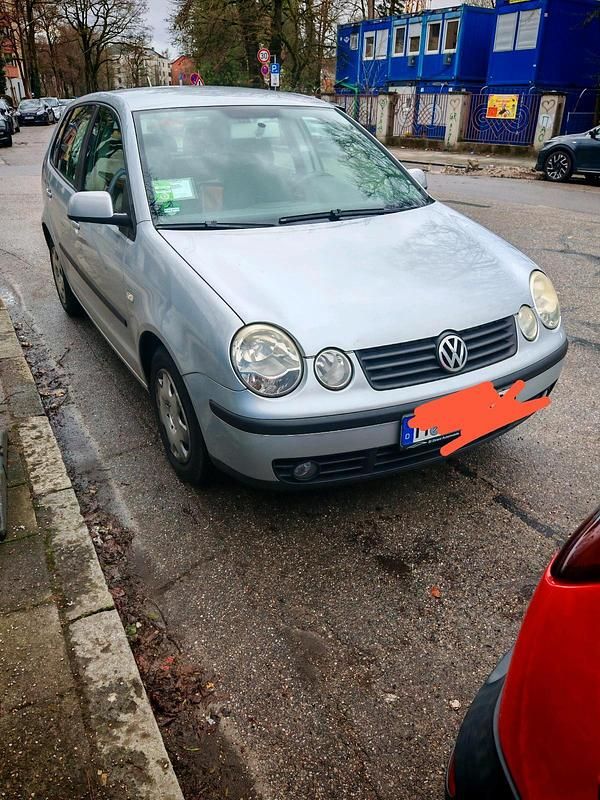 Gebraucht VW Polo 64 PS (47 kW) 2005 Silber Kleinwagen