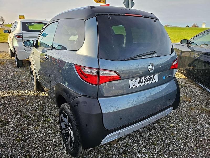 Neu Aixam e-Crossover 2025 Titan metallic Coupé