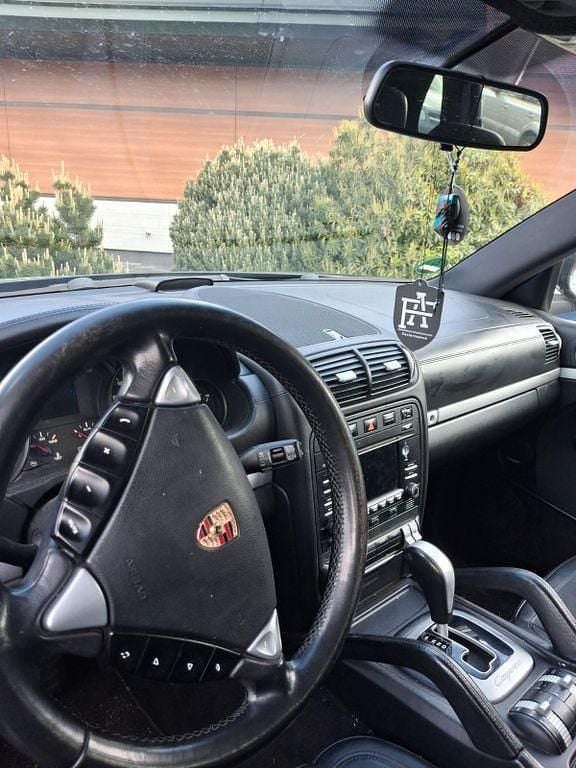 Używany Porsche Cayenne 245 KM (180 kW) 2009 Czarny SUV