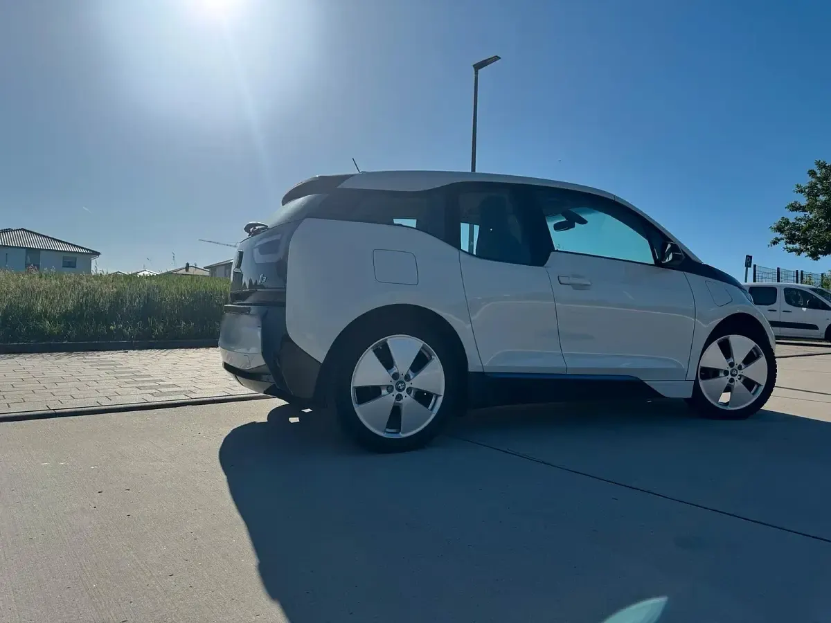 Gebraucht BMW i3 170 PS (125 kW) 2015 Weiß Kleinwagen