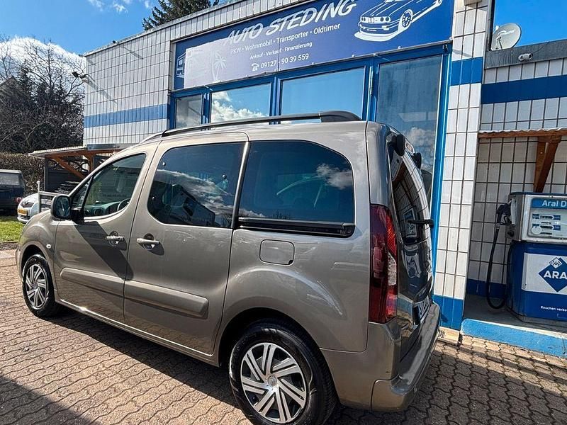 Gebraucht Citroën Berlingo Shine 99 PS (72 kW) 2016 Grau Van / Kleinbus