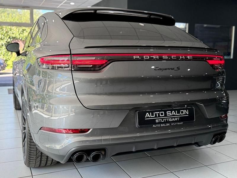 Gebraucht Porsche Cayenne Coupe Chrono 441 PS (324 kW) 2019 Grau Coupé