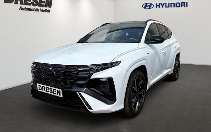 Weiss Neu 2025 Hyundai Tucson N Line SUV | 36.590 € (Fairer Preis) - Bild 1/4