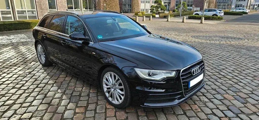 Gebraucht Audi A6 Sport 204 PS (150 kW) 2013 Schwarz Kombi
