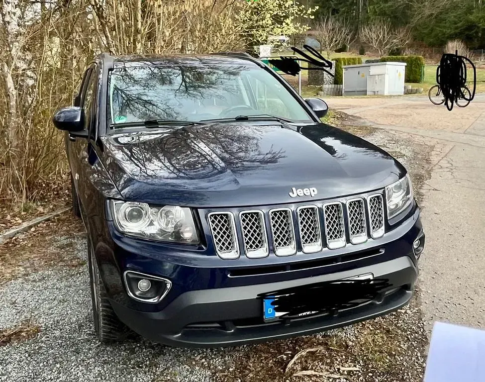 Gebraucht Jeep Compass Limited 170 PS (125 kW) 2014 Blau SUV