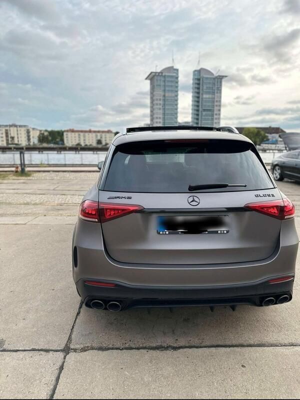 Schwarz Gebraucht 2020 Mercedes GLE450 AMG AMG line SUV | 66.500 € (Teuer) - Bild 1/4