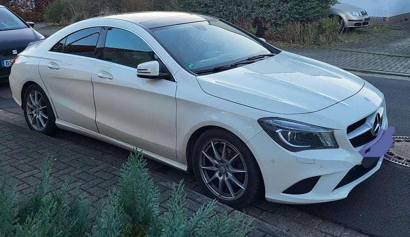 Gebraucht Mercedes CLA180 122 PS (89 kW) 2013 Limousine