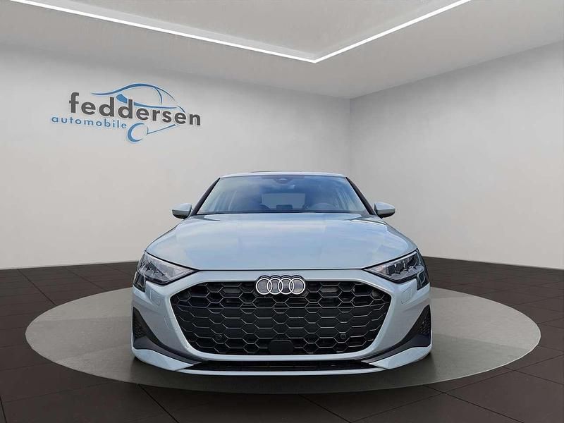 Gebraucht Audi A3 150 PS (110 kW) 2025 Pfeilgrau perleffekt Limousine