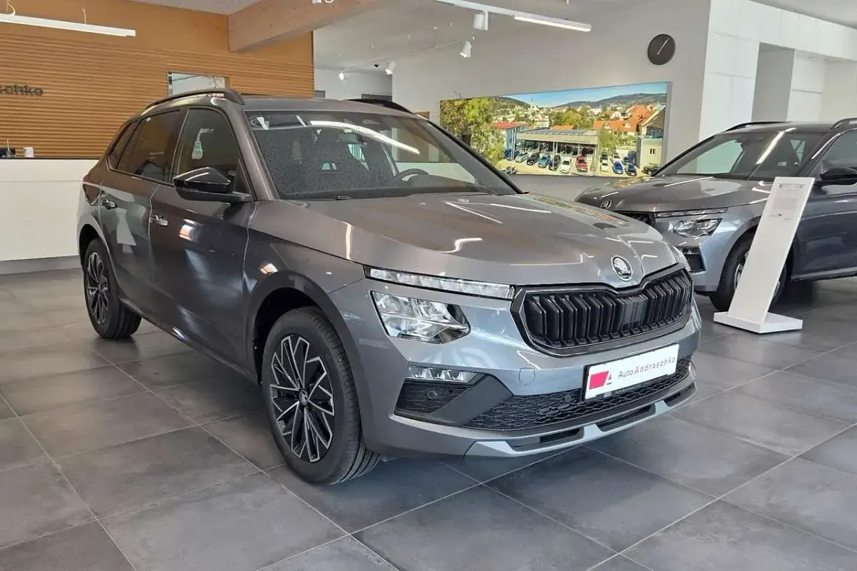 Neu Skoda Kamiq Dynamic 116 PS (85 kW) 2026 Graphitegrau metallic SUV