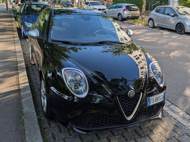 Gebraucht Alfa Romeo MiTo 77 PS (56 kW) 2018 Schwarz Kleinwagen