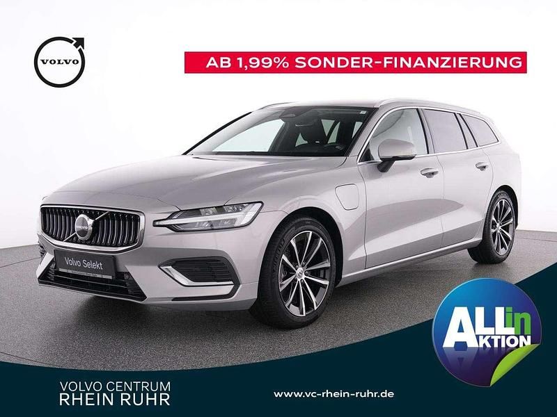 Silber silver dawn / metallic Gebraucht 2022 Volvo V60 Core Kombi | 33.890 € (Fairer Preis) - Bild 1/1