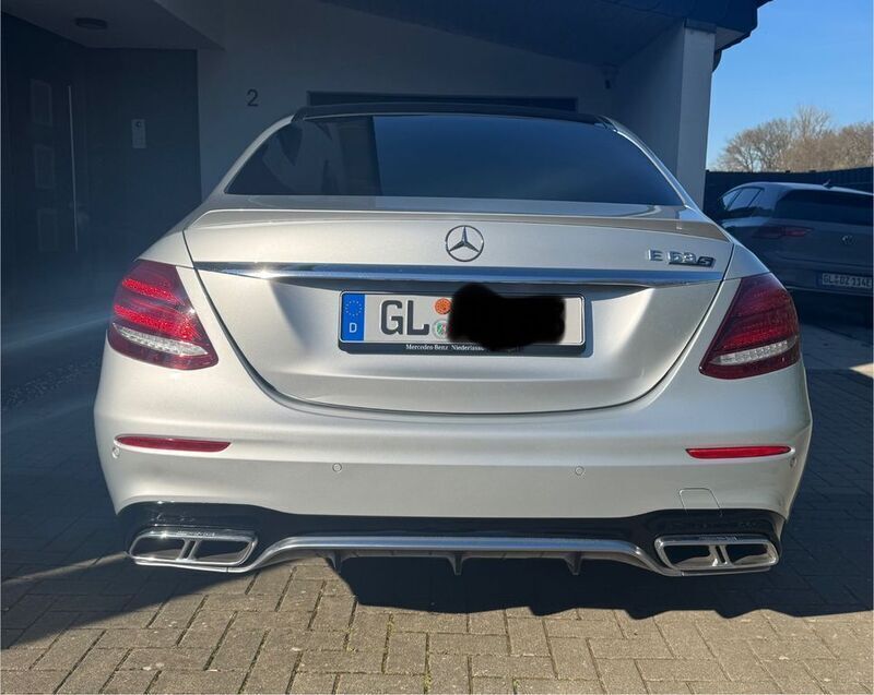 Silber Gebraucht 2020 Mercedes E63S AMG AMG Limousine | 79.950 € (Teuer) - Bild 1/4