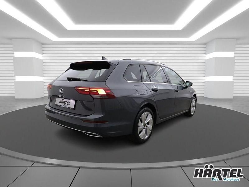 Gebraucht VW Golf VII Style 150 PS (110 kW) 2021 Grau Kombi