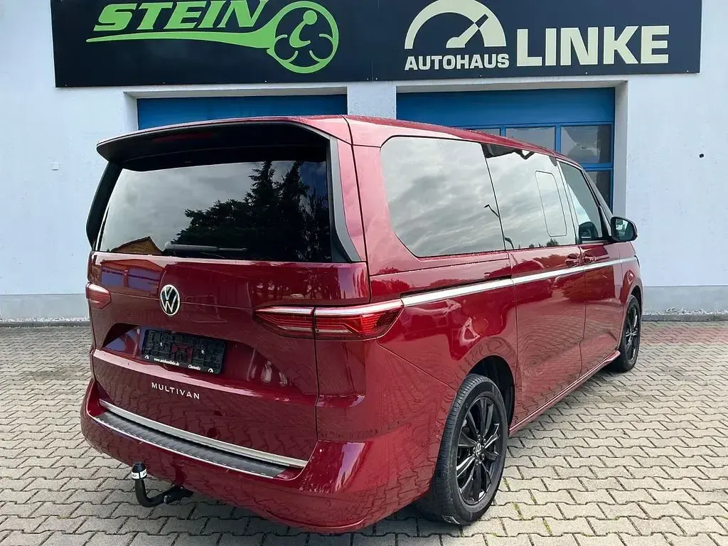 Gebraucht VW T7 Style 150 PS (110 kW) 2024 Fortana red Van