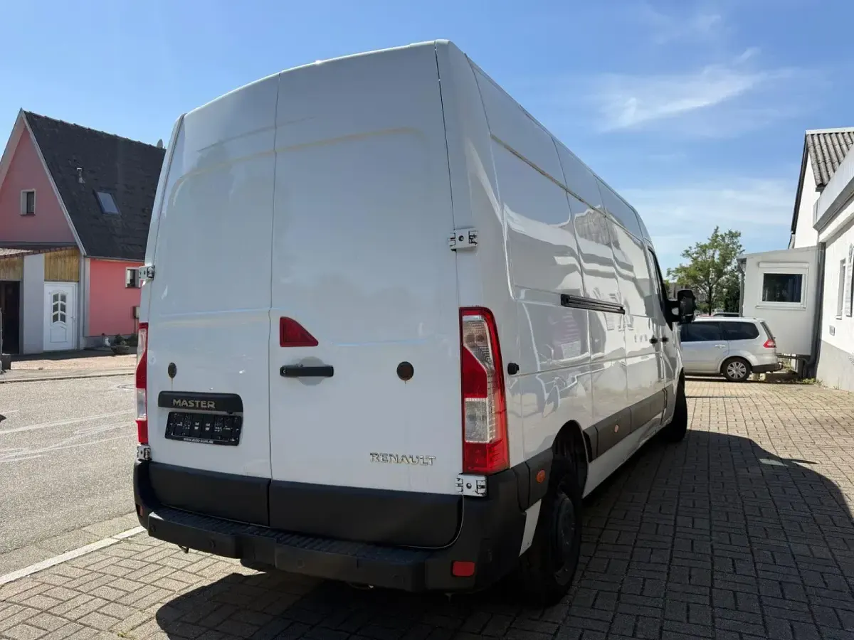 Usata Renault Master 150 CV (110 kW) 2020 Bianco Monovolume