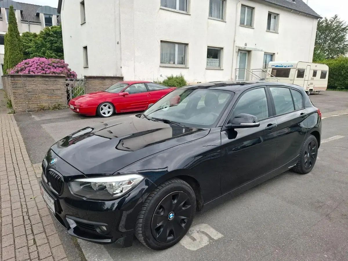 Gebraucht BMW 116 Advantage 109 PS (80 kW) 2015 Schwarz Kleinwagen