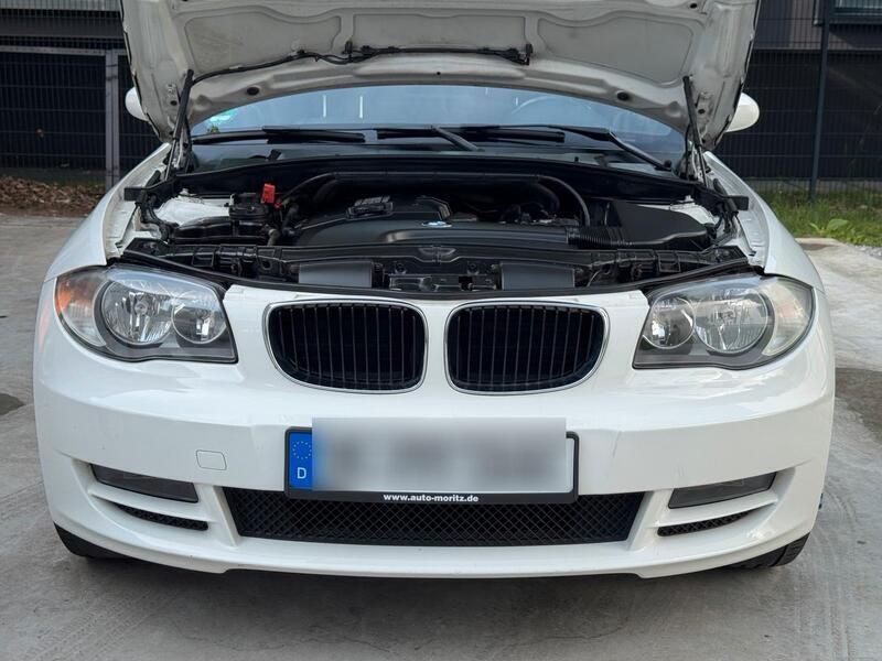 Weiß Gebraucht 2008 BMW 118 Cabriolet Cabrio | 7.900 € (Fairer Preis) - Bild 1/4