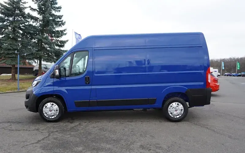 Gebraucht Fiat E-Ducato 89 kW (122 PS) 2022 Blau Van