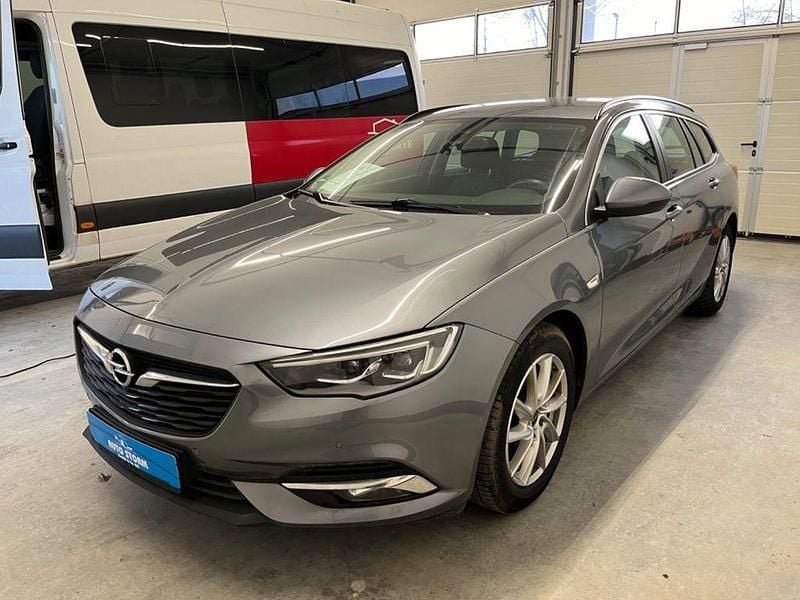 Grau Gebraucht 2019 Opel Insignia Business Kombi | 10.950 € (Guter Preis) - Bild 1/4