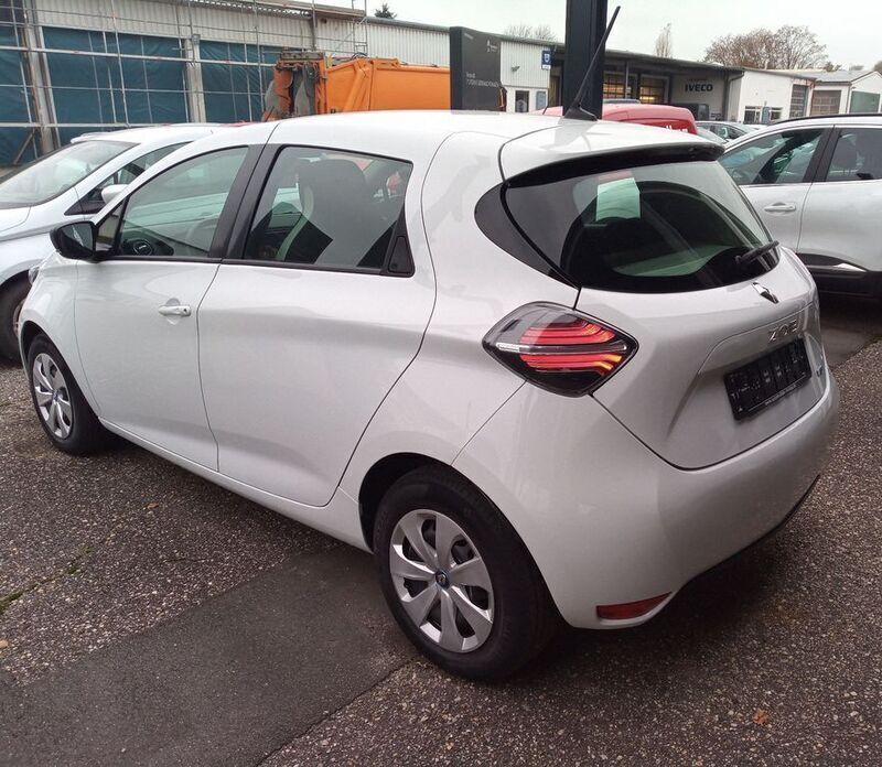 Gebraucht Renault Zoe Life 50 kW (69 PS) 2021 Weiß Kleinwagen