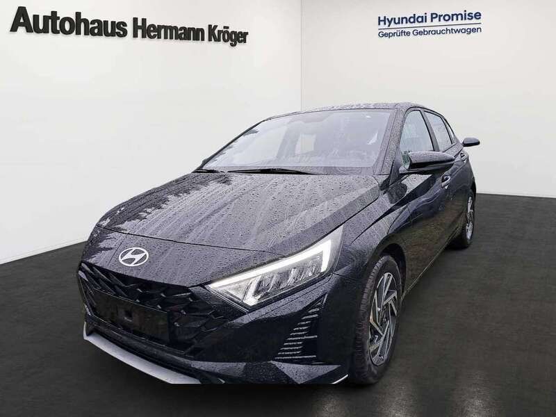 Phantom black Neu 2024 Hyundai i20 Trend Limousine | 22.390 € (Etwas zu teuer) - Bild 1/4
