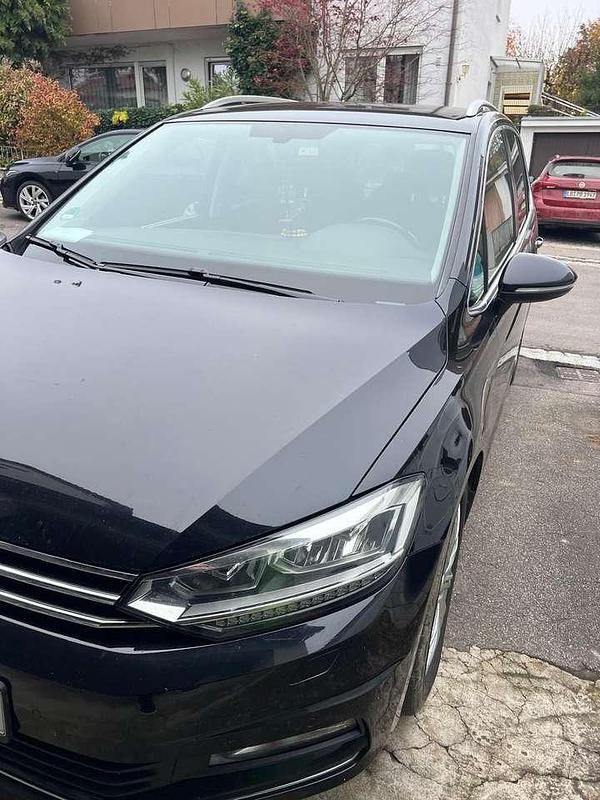 Gebraucht VW Touran Highline 150 PS (110 kW) 2016 Schwarz Van / Kleinbus