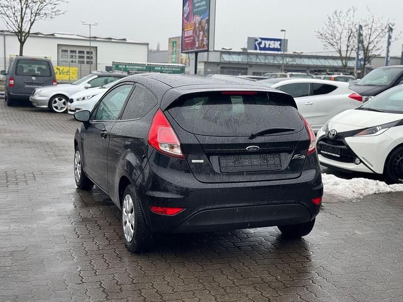Gebraucht Ford Fiesta SYNC Edition 101 PS (74 kW) 2014 Schwarz Kleinwagen