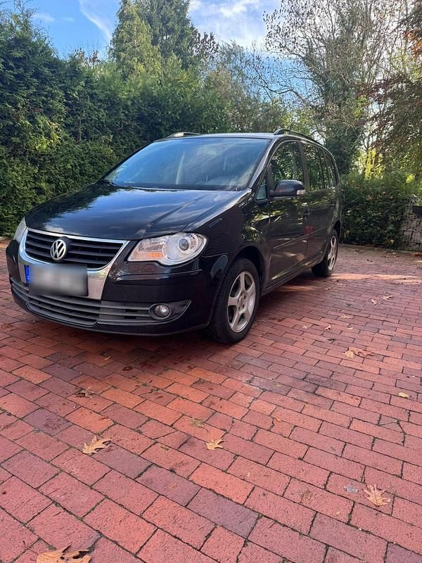 Schwarz Gebraucht 2006 VW Touran Van / Kleinbus | 2.000 € (Guter Preis) - Bild 1/4