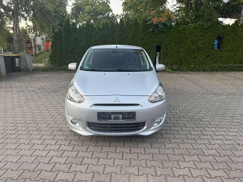 Grau Gebraucht 2013 Mitsubishi Space Star Limousine | 3.200 € (Superpreis) - Bild 1/4