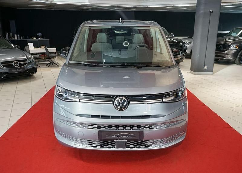 Gebraucht VW Multivan 136 PS (100 kW) 2023 Grau Van