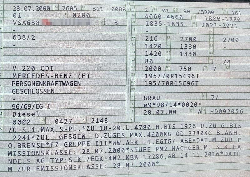 Gebraucht Mercedes V220 122 PS (89 kW) 2000 Silber Van / Kleinbus