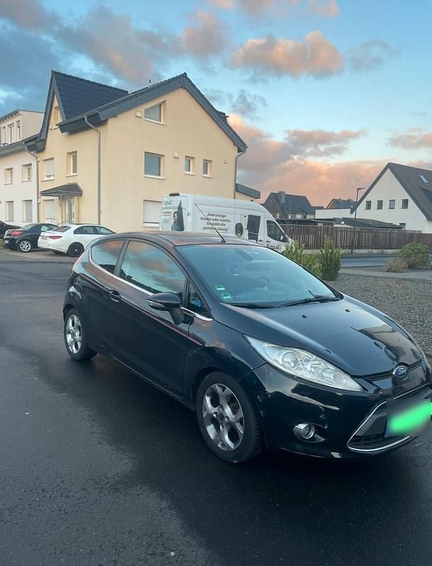 Gebraucht Ford Fiesta 96 PS (70 kW) 2009 Schwarz Kleinwagen