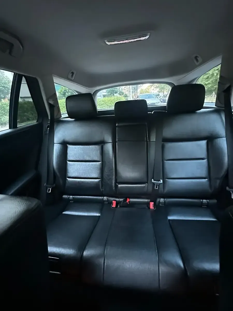 Gebraucht Mercedes E350 Avantgarde 231 PS (169 kW) 2010 Blau Kombi