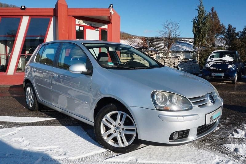 Gebraucht VW Golf V 140 PS (102 kW) 2007 Silber Kleinwagen