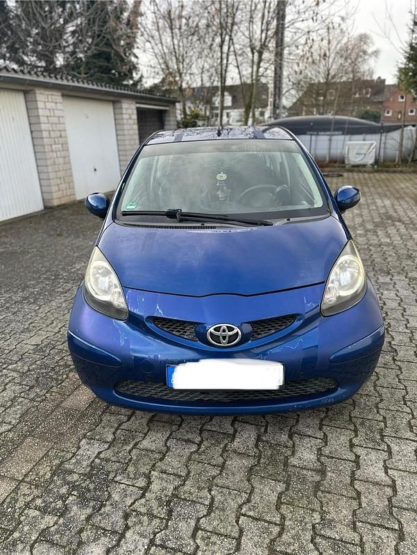Gebraucht Toyota Aygo 68 PS (50 kW) 2007 Blau Kleinwagen