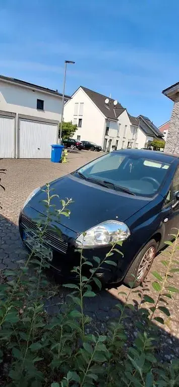 Gebraucht Fiat Grande Punto 77 PS (56 kW) 2009 Blau Kleinwagen