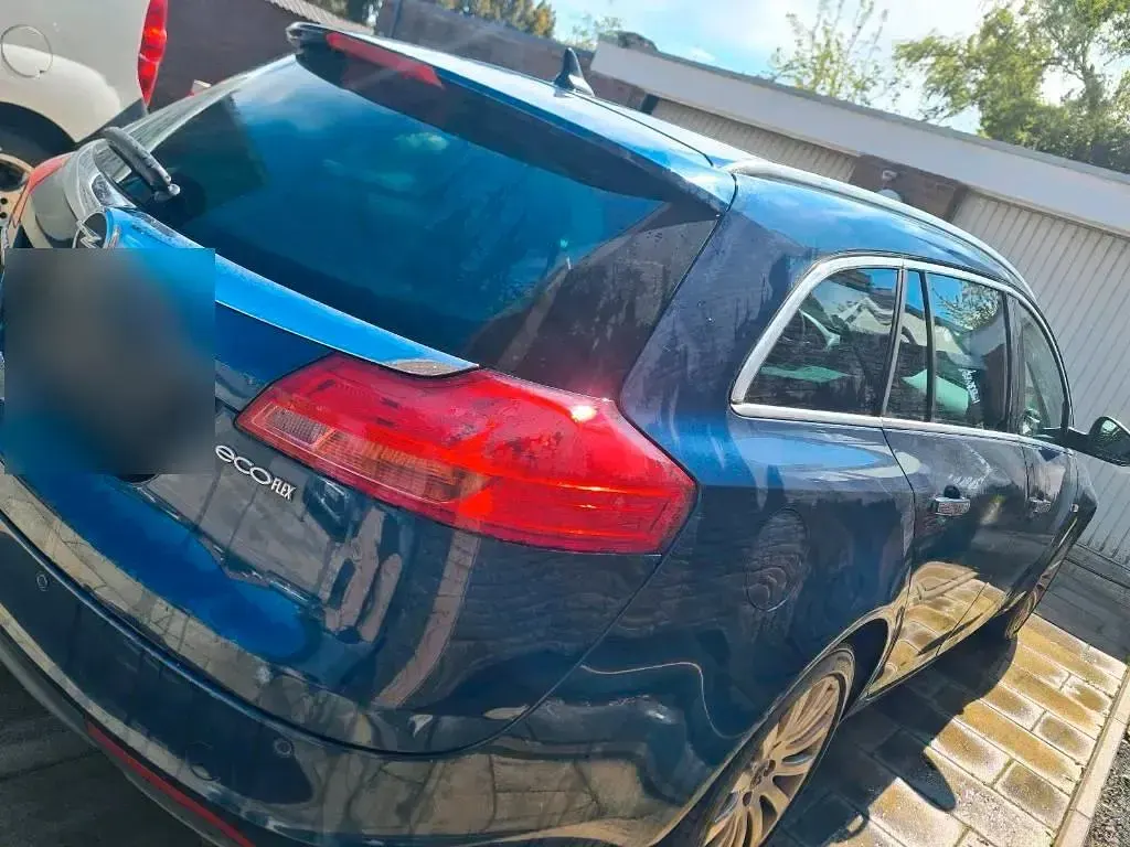Gebraucht Opel Insignia 140 PS (102 kW) 2013 Blau Kombi