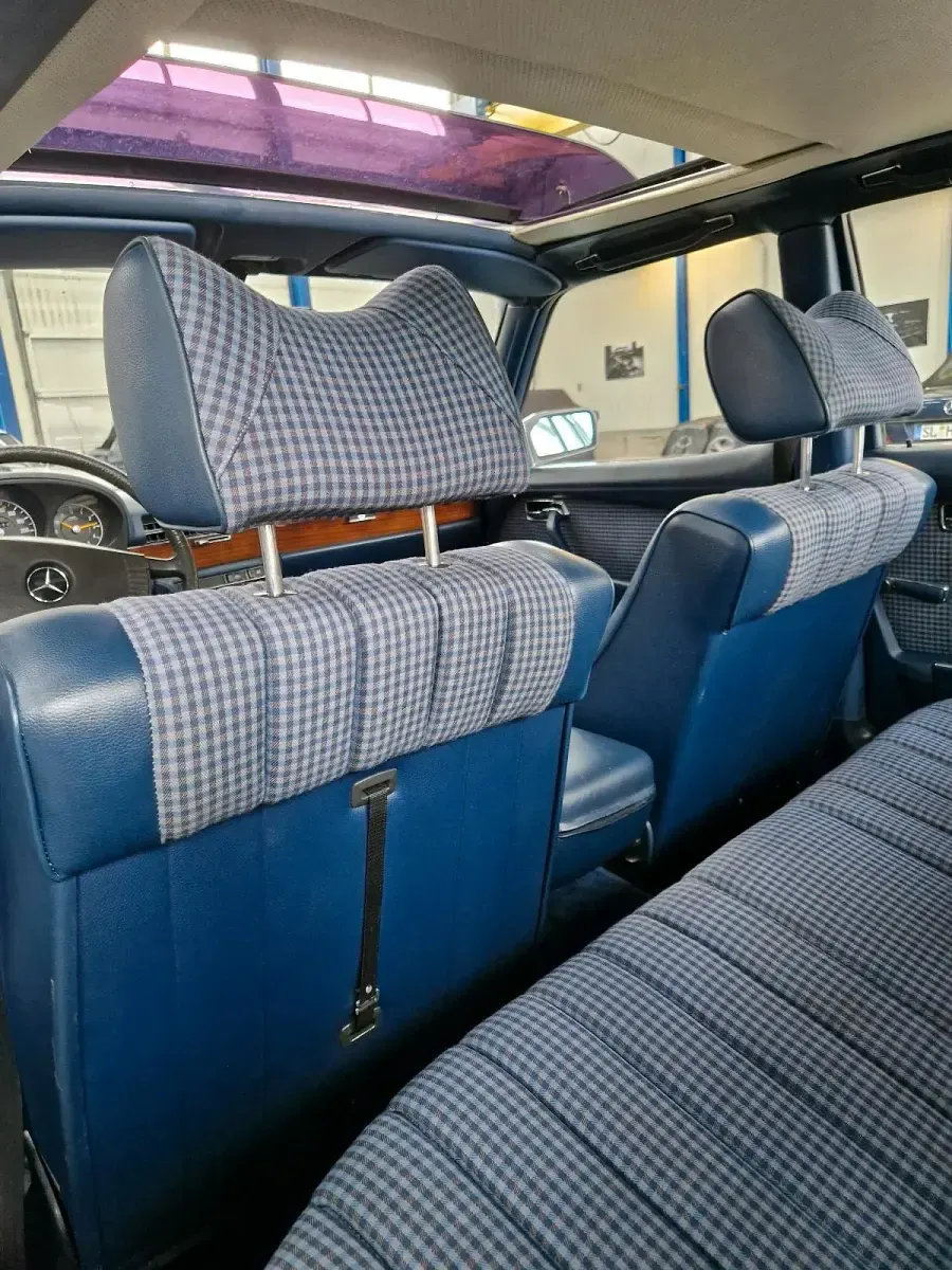 Gebraucht Mercedes 280 156 PS (114 kW) 1979 Silber Limousine