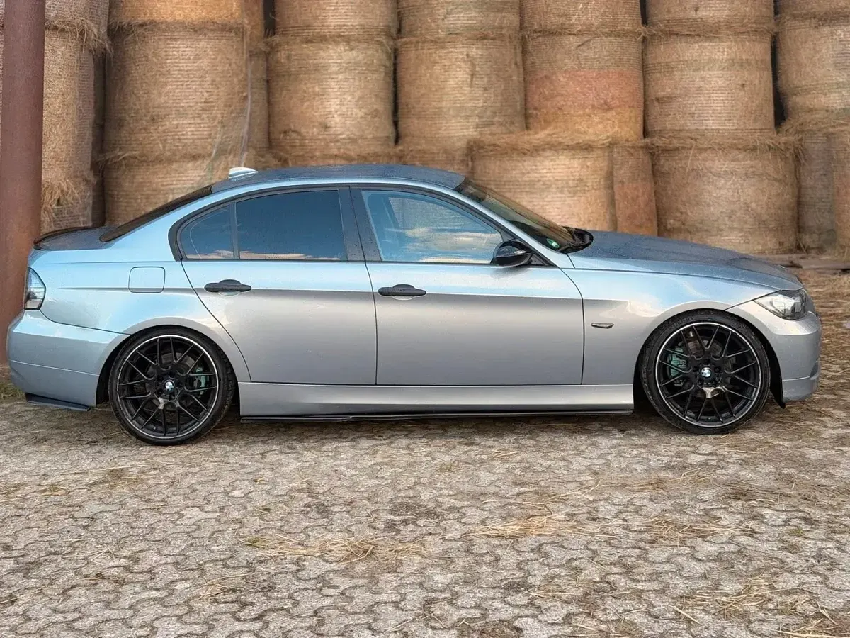 Gebraucht BMW 320 163 PS (119 kW) 2006 Grau Limousine