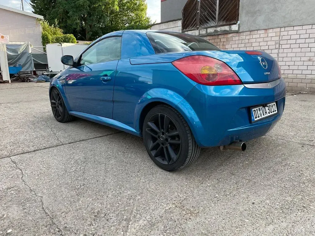 Gebraucht Opel Tigra Enjoy 125 PS (91 kW) 2005 Blau Cabrio